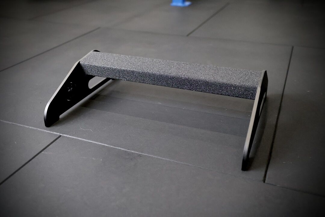 calf raise close up of a calf raise platform