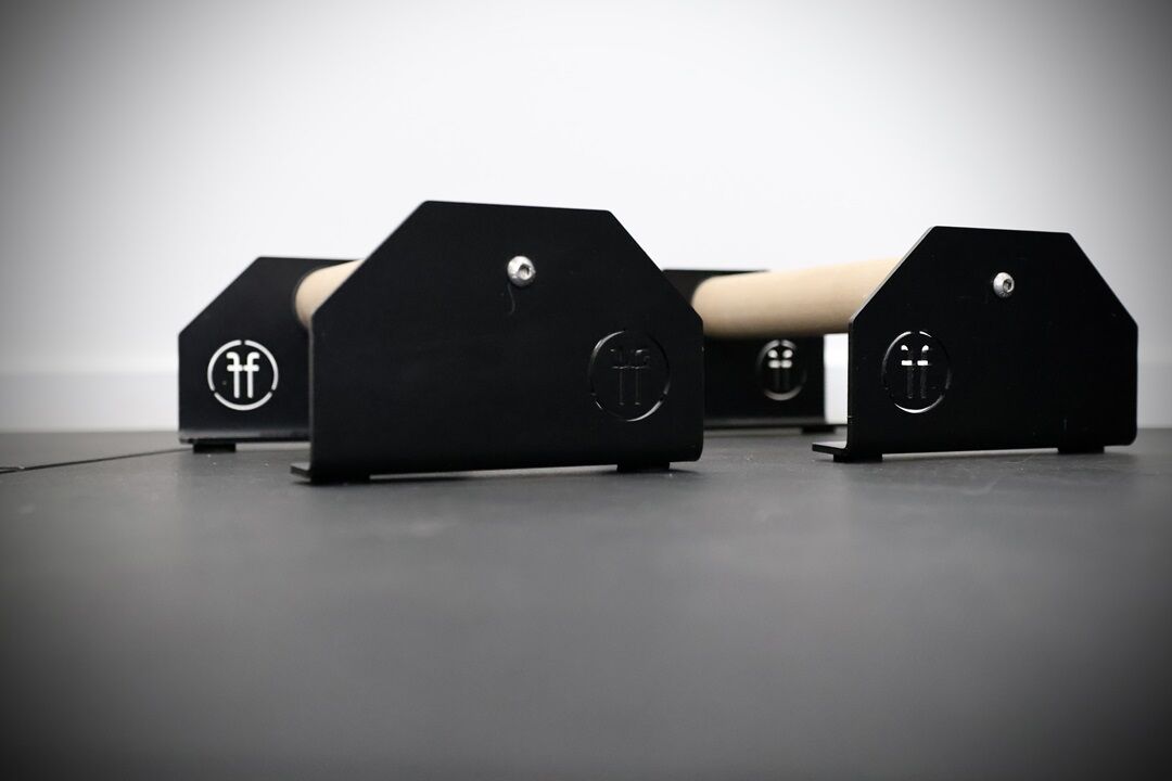 parallettes. small forte fitness parallette bars