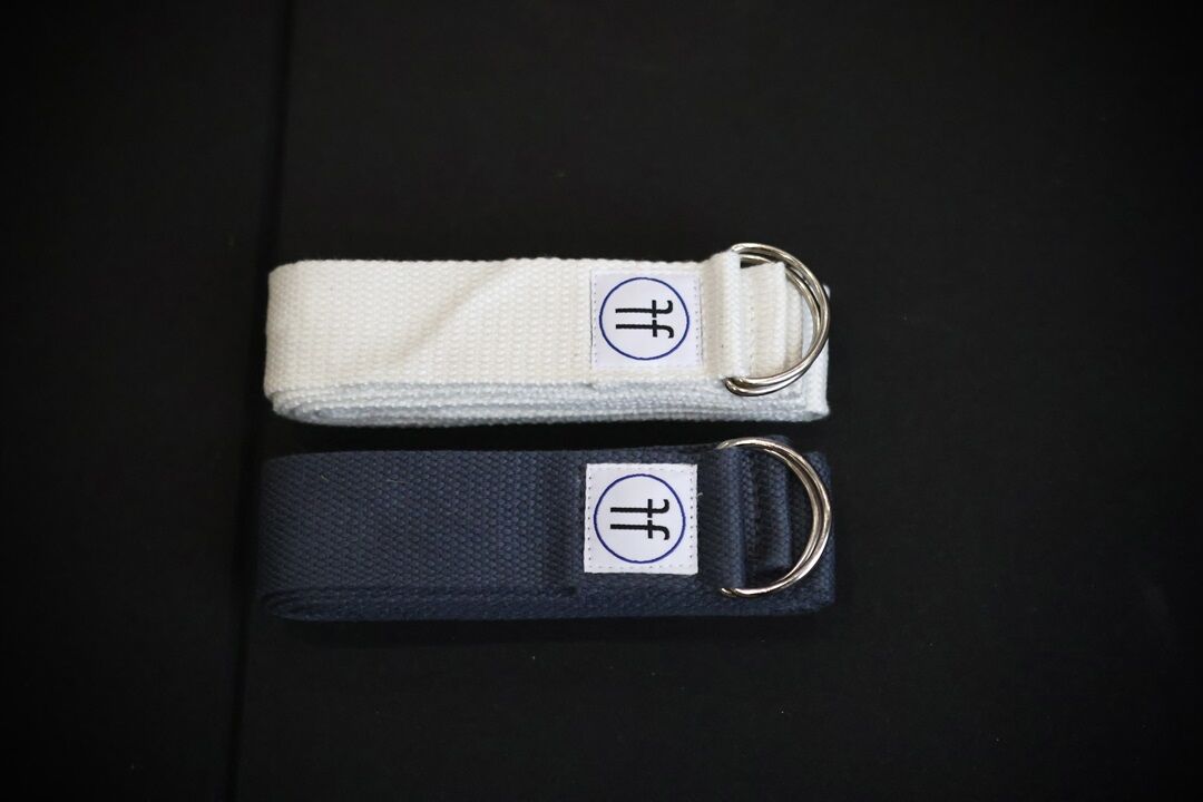 yoga straps white and blue yoga straps