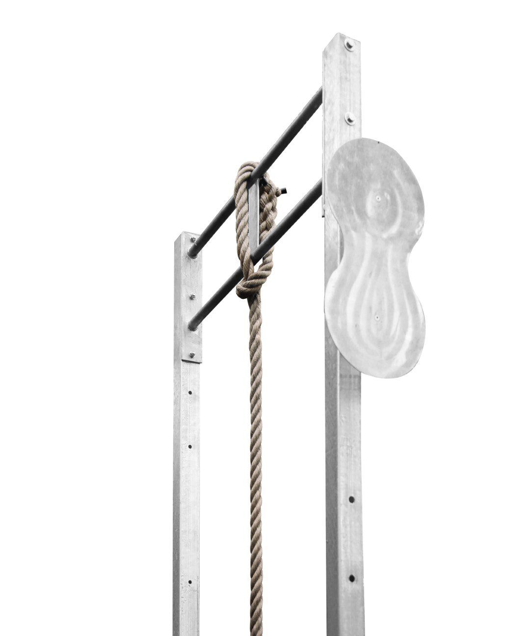 target3 (Grande) wallball target on a rig with rope